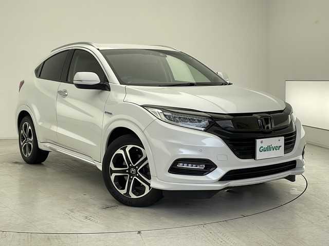 ホンダ ヴェゼル ハイブリッド 千葉県 2019(令1)年 3.6万km プラチナホワイトパール 社外ナビ/フルセグTV/バックカメラ　/衝突被害軽減ブレーキ/レーンキープアシスト/レーダークルーズコントロール/先行車先行お知らせ/パワーシート＆シートヒーター/ステアリングリモコン/LEDヘッドライト/パドルシフト