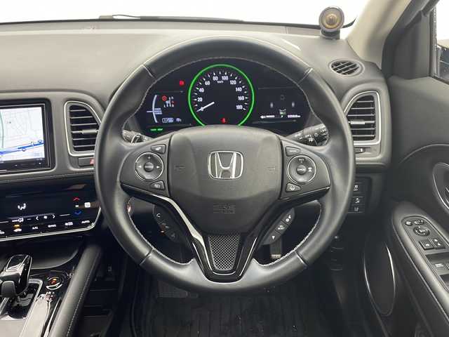 ホンダ ヴェゼル ハイブリッド 千葉県 2019(令1)年 3.6万km プラチナホワイトパール 社外ナビ/フルセグTV/バックカメラ　/衝突被害軽減ブレーキ/レーンキープアシスト/レーダークルーズコントロール/先行車先行お知らせ/パワーシート＆シートヒーター/ステアリングリモコン/LEDヘッドライト/パドルシフト