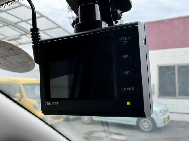 日産 セレナ ハイウェイスター プロパイロットED 三重県 2017(平29)年 5.5万km ブリリアントホワイトパール エマージェンシーブレーキ/快適パック/プロパイロット(自動運転技術)/純正9インチメモリナビ・地デジTV/・DVD/CD/・Bluetooth/純正フリップダウンモニター/バックカメラ/フロント・バックソナー/車線逸脱防止支援システム/コムテックドライブレコーダー/両側ハンズフリーパワースライドドア /ビルトインETC/純正16インチ10本スポークアルミホイール/LEDヘッドランプ/・オートライト/オートマチックハイビーム/フォグランプ/プッシュエンジンスタート/インテリジェントキー×2/新車時保証書/取扱説明書