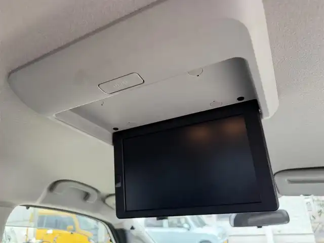 日産 セレナ ハイウェイスター プロパイロットED 三重県 2017(平29)年 5.5万km ブリリアントホワイトパール エマージェンシーブレーキ/快適パック/プロパイロット(自動運転技術)/純正9インチメモリナビ・地デジTV/・DVD/CD/・Bluetooth/純正フリップダウンモニター/バックカメラ/フロント・バックソナー/車線逸脱防止支援システム/コムテックドライブレコーダー/両側ハンズフリーパワースライドドア /ビルトインETC/純正16インチ10本スポークアルミホイール/LEDヘッドランプ/・オートライト/オートマチックハイビーム/フォグランプ/プッシュエンジンスタート/インテリジェントキー×2/新車時保証書/取扱説明書