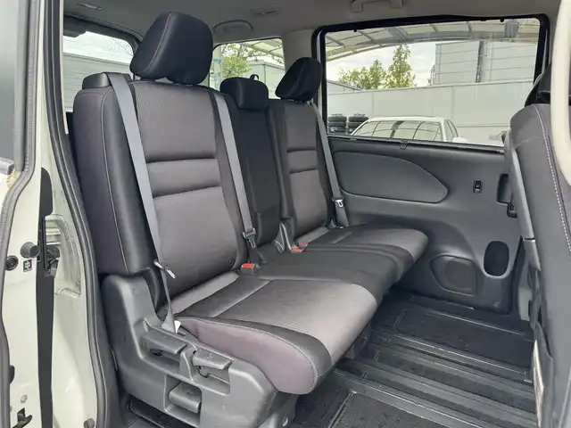 日産 セレナ ハイウェイスター プロパイロットED 三重県 2017(平29)年 5.5万km ブリリアントホワイトパール エマージェンシーブレーキ/快適パック/プロパイロット(自動運転技術)/純正9インチメモリナビ・地デジTV/・DVD/CD/・Bluetooth/純正フリップダウンモニター/バックカメラ/フロント・バックソナー/車線逸脱防止支援システム/コムテックドライブレコーダー/両側ハンズフリーパワースライドドア /ビルトインETC/純正16インチ10本スポークアルミホイール/LEDヘッドランプ/・オートライト/オートマチックハイビーム/フォグランプ/プッシュエンジンスタート/インテリジェントキー×2/新車時保証書/取扱説明書