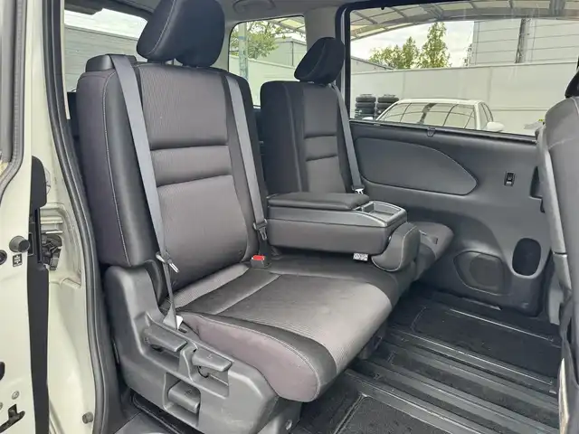 日産 セレナ ハイウェイスター プロパイロットED 三重県 2017(平29)年 5.5万km ブリリアントホワイトパール エマージェンシーブレーキ/快適パック/プロパイロット(自動運転技術)/純正9インチメモリナビ・地デジTV/・DVD/CD/・Bluetooth/純正フリップダウンモニター/バックカメラ/フロント・バックソナー/車線逸脱防止支援システム/コムテックドライブレコーダー/両側ハンズフリーパワースライドドア /ビルトインETC/純正16インチ10本スポークアルミホイール/LEDヘッドランプ/・オートライト/オートマチックハイビーム/フォグランプ/プッシュエンジンスタート/インテリジェントキー×2/新車時保証書/取扱説明書