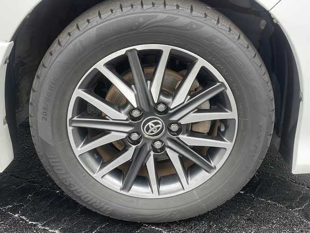 トヨタ ヴォクシー ZS 長野県 2014(平26)年 13.8万km ホワイトパールクリスタルシャイン (株)IDOMが運営する【じしゃロン長野店】の自社ローン専用車両になりますこちらは現金またはオートローンご利用時の価格です。自社ローンご希望の方は別途その旨お申付け下さい/純正9インチナビ/バックカメラ/ステアリングスイッチ/フリップダウンモニター/両側パワースライドドア/純正アルミホイール/純正フロアマット