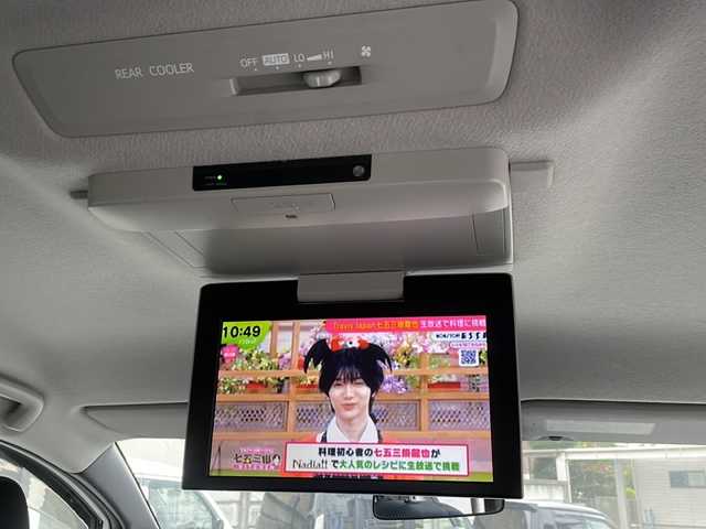 トヨタ ヴォクシー ZS 長野県 2014(平26)年 13.8万km ホワイトパールクリスタルシャイン (株)IDOMが運営する【じしゃロン長野店】の自社ローン専用車両になりますこちらは現金またはオートローンご利用時の価格です。自社ローンご希望の方は別途その旨お申付け下さい/純正9インチナビ/バックカメラ/ステアリングスイッチ/フリップダウンモニター/両側パワースライドドア/純正アルミホイール/純正フロアマット