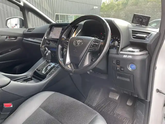 トヨタ アルファードハイブリット S タイプゴールド 福島県 2021(令3)年 7.6万km ホワイトパールクリスタルシャイン ワンオーナー/TRDエアロ/サンルーフ/レーダークルーズコントロール/プリクラッシュセーフティ/レーンキープ/ブラインドスポット/オートマチックハイビーム/デジタルインナーミラー/三眼LEDヘッドライト/純正ナビ/フルセグTV/バックカメラ/フリップダウンモニター/ビルトインETC/パワーバックドア/前後ドライブレコーダー/社外GPSレーダー/純正エンジンスターター/オートホールド/コーナーセンサー/ヒッチメンバー/純正17インチAW/取扱説明書/保証書/スペアキー