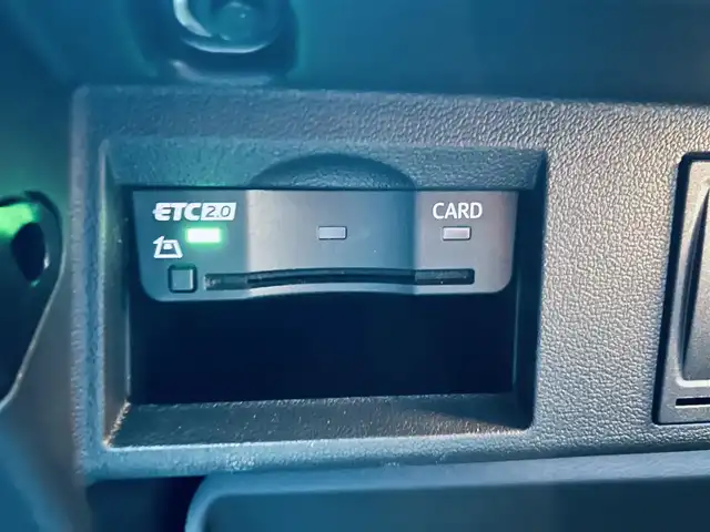 アウディ Ａ１ SB 25TFSI Sライン 大阪府 2022(令4)年 3.1万km ミトスブラックメタリック コンビニエンスP/アシスタンスP/Sラインインテリア＋P/ＡＣＣ/バーチャルコックピット/純正ナビ/ＴＶ/バックカメラ/純正17インチＡＷ/サイドアシスト/クリアランスソナー/パドルシフト/ハーフレザー/シートヒーター/ETC/ドラレコ/レーダー探知機