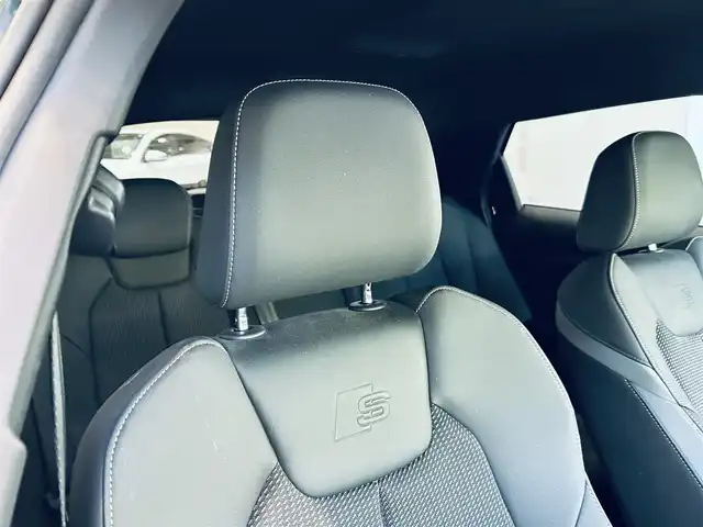 アウディ Ａ１ SB 25TFSI Sライン 大阪府 2022(令4)年 3.1万km ミトスブラックメタリック コンビニエンスP/アシスタンスP/Sラインインテリア＋P/ＡＣＣ/バーチャルコックピット/純正ナビ/ＴＶ/バックカメラ/純正17インチＡＷ/サイドアシスト/クリアランスソナー/パドルシフト/ハーフレザー/シートヒーター/ETC/ドラレコ/レーダー探知機