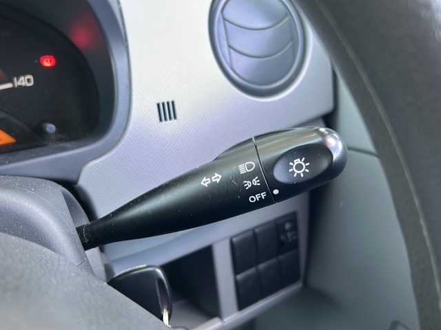 スズキ ワゴンＲ FX 富山県 2012(平24)年 6.3万km シルキーシルバーメタリック 禁煙車/CD/純正フロアマット/社外AW/リモコンキー