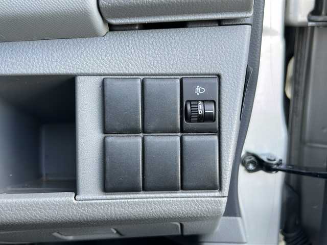 スズキ ワゴンＲ FX 富山県 2012(平24)年 6.3万km シルキーシルバーメタリック 禁煙車/CD/純正フロアマット/社外AW/リモコンキー