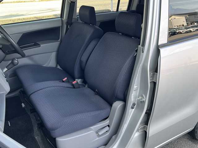 スズキ ワゴンＲ FX 富山県 2012(平24)年 6.3万km シルキーシルバーメタリック 禁煙車/CD/純正フロアマット/社外AW/リモコンキー