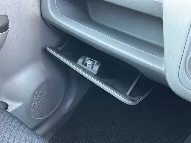 スズキ ワゴンＲ FX 富山県 2012(平24)年 6.3万km シルキーシルバーメタリック 禁煙車/CD/純正フロアマット/社外AW/リモコンキー