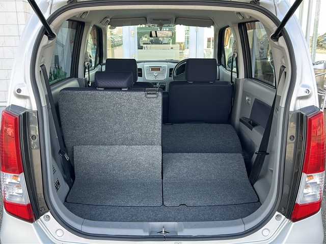 スズキ ワゴンＲ FX 富山県 2012(平24)年 6.3万km シルキーシルバーメタリック 禁煙車/CD/純正フロアマット/社外AW/リモコンキー