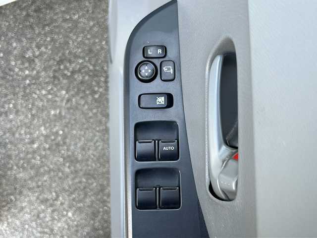 スズキ ワゴンＲ FX 富山県 2012(平24)年 6.3万km シルキーシルバーメタリック 禁煙車/CD/純正フロアマット/社外AW/リモコンキー