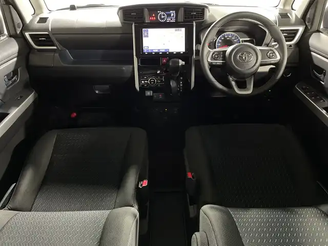 トヨタ ルーミー カスタムG－T 神奈川県 2021(令3)年 2.2万km ブラックマイカメタリック/ファイアークォーツレッドメタリック 純正9型SDナビゲーション【NSZT-Y68T】/AM FM Bluetooth フルセグ HDMI CD DVD USB/バックカメラ/両側パワースライドドア/純正フリップダウンモニター/スマートアシスト/衝突回避支援ブレーキ機能/車線逸脱警報機能/衝突警報機能/ふらつき警報/ブレーキ制御付誤発進抑制機能/サイドビューランプ/先行車発進お知らせ機能/コーナーセンサー/アダプティブクルーズコントロール/アダプティブドライビングビーム/路側逸脱警報/標識認識機能/前方ドライブレコーダー/革巻きステアリング/ステアリングリモコン/シートヒーター/電子パーキングブレーキ/オートホールド/ビルトインETC2.0/純正フロアマット/プッシュスタート/スマートキー/スペアキー/純正15インチアルミホイル/LEDヘッドライト/オートライト/オートマチックハイビーム/ドアバイザー