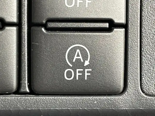 トヨタ ルーミー カスタムG－T 神奈川県 2021(令3)年 2.2万km ブラックマイカメタリック/ファイアークォーツレッドメタリック 純正9型SDナビゲーション【NSZT-Y68T】/AM FM Bluetooth フルセグ HDMI CD DVD USB/バックカメラ/両側パワースライドドア/純正フリップダウンモニター/スマートアシスト/衝突回避支援ブレーキ機能/車線逸脱警報機能/衝突警報機能/ふらつき警報/ブレーキ制御付誤発進抑制機能/サイドビューランプ/先行車発進お知らせ機能/コーナーセンサー/アダプティブクルーズコントロール/アダプティブドライビングビーム/路側逸脱警報/標識認識機能/前方ドライブレコーダー/革巻きステアリング/ステアリングリモコン/シートヒーター/電子パーキングブレーキ/オートホールド/ビルトインETC2.0/純正フロアマット/プッシュスタート/スマートキー/スペアキー/純正15インチアルミホイル/LEDヘッドライト/オートライト/オートマチックハイビーム/ドアバイザー