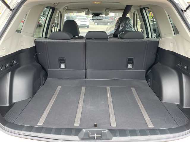 スバル フォレスター X－エディション 石川県 2020(令2)年 6.5万km クリスタルホワイトP ４ＷＤ　メーカー純正ナビ　フルセグＴＶ　バック＆サイドカメラ　ＬＥＤヘッドライト　デジタルインナーミラー　ブラインドスポットモニター　ドラレコ　パワーシート　ＥＴＣ　スマートキー　レーダークルーズ