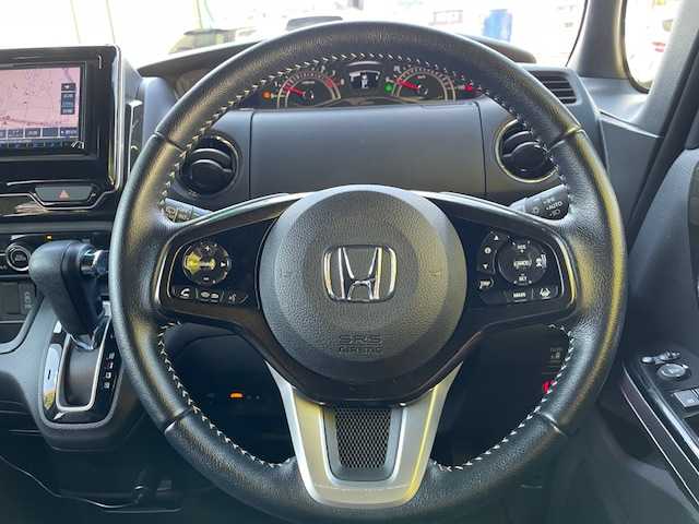 ホンダ Ｎ ＢＯＸ カスタム G L ターボ ホンダセンシング 茨城県 2018(平30)年 3.3万km クリスタルブラックパール 衝突軽減ブレーキ/ナビ【CD/FM/AM/ワンセグ】/両側パワースライドドア/クルーズコントロール/バックカメラ/車線維持支援システム/ETC/ドライブレコーダー/３眼LEDライト/フォグランプ/カーテンエアバッグ/横滑り防止装置/ターボ/スペアキー×１