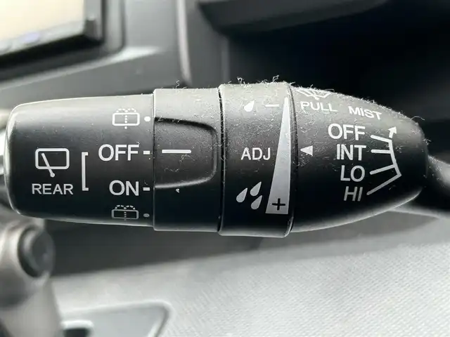 ホンダ フリード G ジャストセレクション 新潟県 2010(平22)年 10.4万km プレミアムホワイトパール 社外ナビ【フルセグTV/FM・AM/】/バックカメラ/後席モニター/ETC/ドライブレコーダー/片側パワースライドドア/スペアキー2本/純正フロアマット/HIDヘッドライト