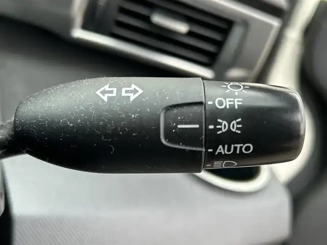 ホンダ フリード G ジャストセレクション 新潟県 2010(平22)年 10.4万km プレミアムホワイトパール 社外ナビ【フルセグTV/FM・AM/】/バックカメラ/後席モニター/ETC/ドライブレコーダー/片側パワースライドドア/スペアキー2本/純正フロアマット/HIDヘッドライト