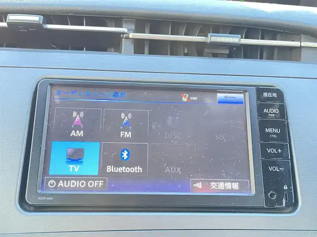 トヨタ プリウス L 長野県 2015(平27)年 9.3万km 白 ワンオーナー/保証書/取扱説明書/ワンセグテレビ/AM/FM/Bluetooth/プッシュスタート/パワーウィンドウ/アイドリングストップ/スマートキー/スペアキー/ETC/バックカメラ/純正フロアマット/純正15インチAW/オートライト/ハロゲンヘッドライト/ドアバイザー/電動格納ミラー