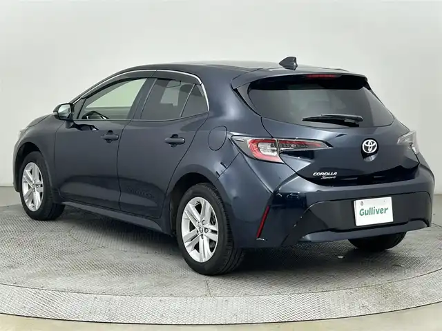 トヨタ カローラ スポーツ G 道央・札幌 2018(平30)年 5.6万km ブラッキッシュアゲハガラスフレーク ・４WD/・寒冷地仕様/・純正メモリナビ/　フルセグ/BT/CD/DVD/・バックカメラ/・トヨタセーフティセンス/・プリクラッシュセーフティ/・レーンキープアシスト/・レーダークルーズコントロール/・オートハイビーム/・ブラインドスポットモニター/・ロードサインアシスト/・ステアリングヒーター/・ミラーヒーター/・アイドリングストップ/・横滑り防止装置/・ドアロック連動ミラー/・パドルシフト/・純正フロアマット/・純正AW16インチ/・スマートキー/・プッシュスタート/・取扱説明書/・保証書