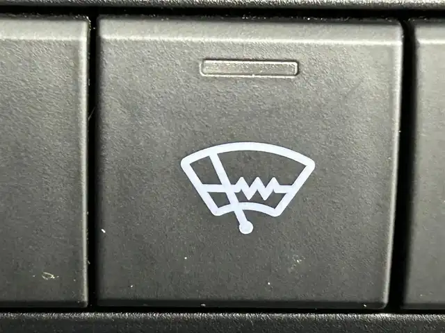 トヨタ カローラ スポーツ G 道央・札幌 2018(平30)年 5.6万km ブラッキッシュアゲハガラスフレーク ・４WD/・寒冷地仕様/・純正メモリナビ/　フルセグ/BT/CD/DVD/・バックカメラ/・トヨタセーフティセンス/・プリクラッシュセーフティ/・レーンキープアシスト/・レーダークルーズコントロール/・オートハイビーム/・ブラインドスポットモニター/・ロードサインアシスト/・ステアリングヒーター/・ミラーヒーター/・アイドリングストップ/・横滑り防止装置/・ドアロック連動ミラー/・パドルシフト/・純正フロアマット/・純正AW16インチ/・スマートキー/・プッシュスタート/・取扱説明書/・保証書