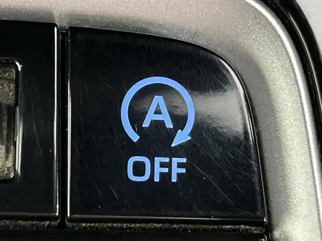 トヨタ カローラ スポーツ G 道央・札幌 2018(平30)年 5.6万km ブラッキッシュアゲハガラスフレーク ・４WD/・寒冷地仕様/・純正メモリナビ/　フルセグ/BT/CD/DVD/・バックカメラ/・トヨタセーフティセンス/・プリクラッシュセーフティ/・レーンキープアシスト/・レーダークルーズコントロール/・オートハイビーム/・ブラインドスポットモニター/・ロードサインアシスト/・ステアリングヒーター/・ミラーヒーター/・アイドリングストップ/・横滑り防止装置/・ドアロック連動ミラー/・パドルシフト/・純正フロアマット/・純正AW16インチ/・スマートキー/・プッシュスタート/・取扱説明書/・保証書