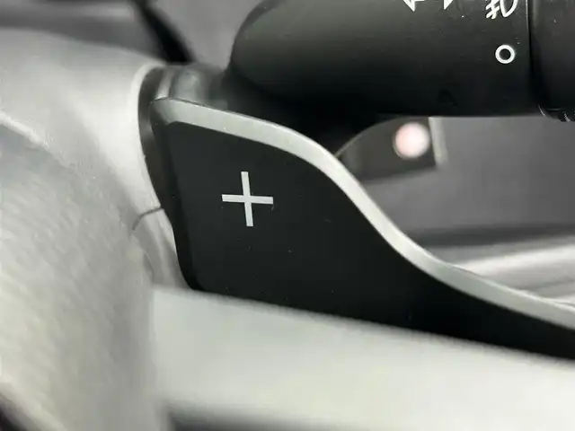 トヨタ カローラ スポーツ G 道央・札幌 2018(平30)年 5.6万km ブラッキッシュアゲハガラスフレーク ・４WD/・寒冷地仕様/・純正メモリナビ/　フルセグ/BT/CD/DVD/・バックカメラ/・トヨタセーフティセンス/・プリクラッシュセーフティ/・レーンキープアシスト/・レーダークルーズコントロール/・オートハイビーム/・ブラインドスポットモニター/・ロードサインアシスト/・ステアリングヒーター/・ミラーヒーター/・アイドリングストップ/・横滑り防止装置/・ドアロック連動ミラー/・パドルシフト/・純正フロアマット/・純正AW16インチ/・スマートキー/・プッシュスタート/・取扱説明書/・保証書