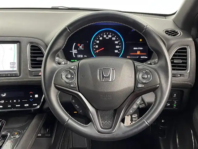 ホンダ ヴェゼル ハイブリッド RS ホンダセンシング 大分県 2019(令1)年 1.9万km プレミアムクリスタルブルークリスタル 純正ナビ/CD/DVD/BT/ワンセグ/ETC/電子パーキング/オートホールド/シートヒーター（Ｄ／Ｎ）/ホンダセンシング/衝突軽減ブレーキ/レーンキープアシスト/先行発進お知らせ/レーダークルーズ/バックカメラ/ハーフレザーシート/スペアキー×１