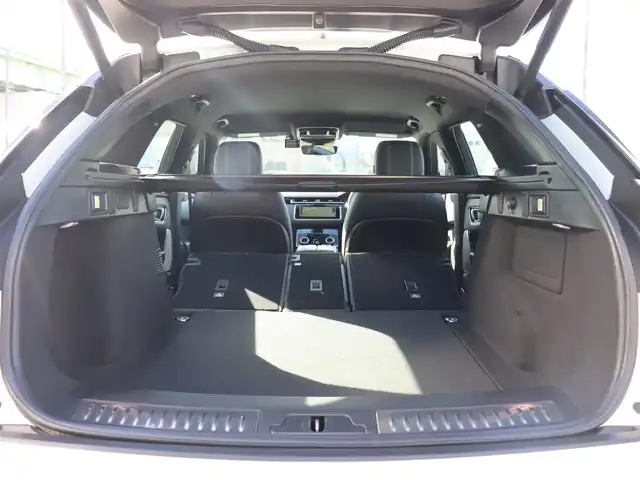 ランドローバー レンジローバーヴェラール Rダイナミック S 180PS 宮城県 2017(平29)年 6.3万km フジホワイト ワンオーナー　/純正ナビ【ＢＴ／ＵＳＢ/フルセグTV】/３６０°カメラ　/ハーフレザーシート　/パドルシフト　/前席パワーシート/運転席メモリー付き　/前方ドライブレコーダー　/ステアリングアシスト　/レーンキープアシスト/ブラインドスポットアシスト　/アダプティブクルーズコントロール　/前席シートヒーター/ダウンヒルアシストコントロール/ブラインドスポットアシスト/衝突回避/パワーテールゲート/LEDヘッドライト/純正19インチAW/スマートキー/禁煙車