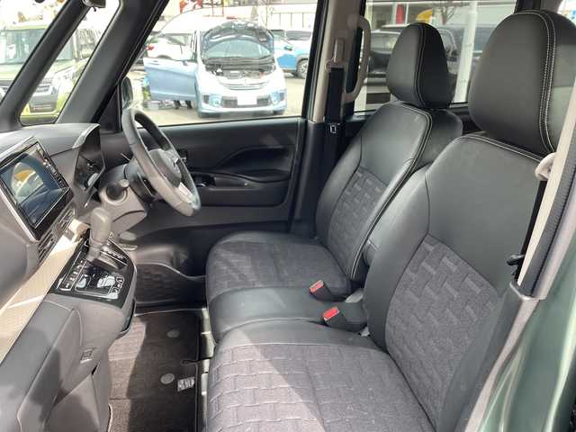 三菱 デリカミニ T プレミアム 長野県 2023(令5)年 0.4万km ＤグリーンＭ 禁煙車/純正9インチナビ/【MM223D-LM】/(フルセグTV/Bluetooth)/e-Assist/・衝突被害軽減ブレーキ/・踏み間違い衝突防止アシスト/・車線逸脱防止支援機能/・オートマチックハイビーム/・ふらつき警報/・前方衝突予測警報/・標識検知システム/・先行車発進通知/・マイパイロット（レーダークルーズコントロール・車線維持支援）/デジタルルームミラー/マルチアラウンドモニター/ビルトインETC/ハンズフリー両側パワースライドドア/前席シートヒーター/ハーフレザーシート/ステアリングヒーター/革巻きステアリング/パドルシフト/ステアリングスイッチ/電動パーキングブレーキ/ブレーキホールド/LEDヘッドライト/オートライト/スマートキー/Pスタート/電動格納ミラー/純正15インチAW/純正フロアマット/ルーフレール