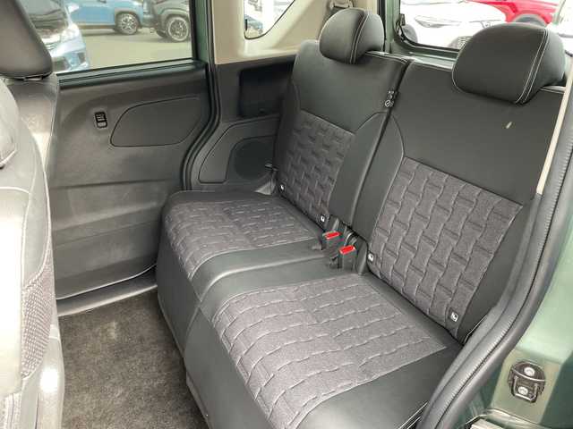 三菱 デリカミニ T プレミアム 長野県 2023(令5)年 0.4万km ＤグリーンＭ 禁煙車/純正9インチナビ/【MM223D-LM】/(フルセグTV/Bluetooth)/e-Assist/・衝突被害軽減ブレーキ/・踏み間違い衝突防止アシスト/・車線逸脱防止支援機能/・オートマチックハイビーム/・ふらつき警報/・前方衝突予測警報/・標識検知システム/・先行車発進通知/・マイパイロット（レーダークルーズコントロール・車線維持支援）/デジタルルームミラー/マルチアラウンドモニター/ビルトインETC/ハンズフリー両側パワースライドドア/前席シートヒーター/ハーフレザーシート/ステアリングヒーター/革巻きステアリング/パドルシフト/ステアリングスイッチ/電動パーキングブレーキ/ブレーキホールド/LEDヘッドライト/オートライト/スマートキー/Pスタート/電動格納ミラー/純正15インチAW/純正フロアマット/ルーフレール