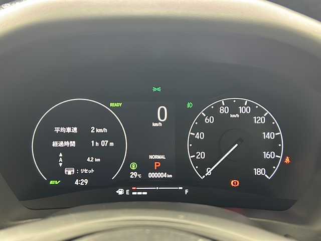 ホンダ ヴェゼル ハイブリッド e:HEV Z 愛知県 2025(令7)年 0.1万km未満 プラチナホワイトパール 登録時走行距離　4km/登録済未使用車/Honda SENSING/●衝突軽減ブレーキ/●先行車発進お知らせ機能/●歩行者事故低減ステアリング/●路外逸脱抑制機能/●標識認識機能/●渋滞追従機能付アダプティブクルーズコントロール/●車線維持支援システム/●トラフィックジャムアシスト/●ブラインドスポットインフォメーション/●誤発進抑制機能/●後方誤発進抑制機能/●近距離衝突軽減ブレーキ/●急アクセル抑制機能/●パーキングセンサーシステム/●後退出庫サポート/●オートハイビーム/●アダプティブドライビングビーム/Honda CONNECTディスプレイオーディオ/・AM/FM/USB/・AppleCarPlay/AndroidAuto/・Bluetooth/・フルセグTV/バックカメラ/ステアリングスイッチ/本革巻きステアリング/ETC2.0/前席シートヒーター/ハンズフリーアクセスパワーテールゲート/LEDシーケンシャルターンシグナルランプ/オートマチックヘッドライト/フォグランプ/ワイヤレス充電器/USB充電【type-C】/フロントグリル【ベルリナブラック】/純正18インチアルミホイール