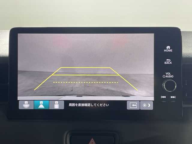ホンダ ヴェゼル ハイブリッド e:HEV X 神奈川県 2022(令4)年 4.4万km プラチナホワイトパール ホンダコネクトディスプレイ/・インターナビ/・9インチワイドディスプレイ/・地デジTV/・AM/FMチューナー/・リアワイドカメラ/・ETC2.0/・Bluetooth/・ハンズフリーホン機能/・信号情報活用支援システム/・ワイヤレス充電/ホンダセンシング/・衝突軽減ブレーキ/・誤発進抑制機能/・後方誤発進抑制機能/・車線維持支援システム/・標識認識機能/・渋滞追従機能付きクルコン/・先行車発進お知らせ機能/前後ドライブレコーダー/前後クリアランスソナー/LEDヘッドライト