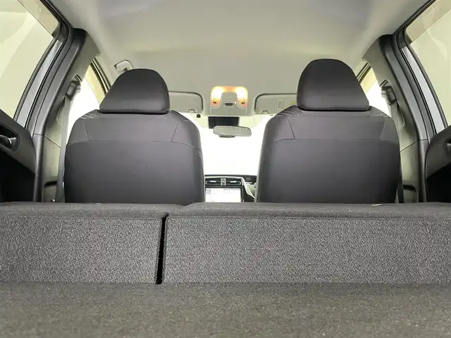 トヨタ プリウス S 埼玉県 2016(平28)年 1.8万km グレーメタリック 純正９インチナビ　バックカメラ　レーダークルーズコントロール　セーフティセンス　プッシュスタート　スマートキー　ＬＥＤヘッドライト　ビルトインＥＴＣ　地デジフルセグ　Ｂｌｕｅｔｏｏｔｈ