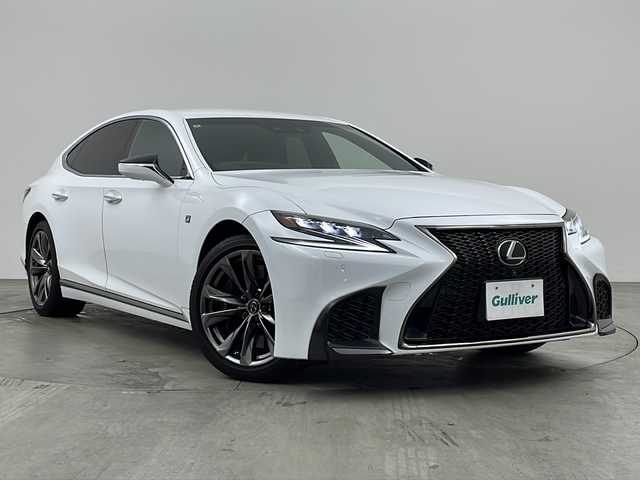 レクサス ＬＳ 500 Fスポーツ 兵庫県 2018(平30)年 7.9万km ホワイトノーヴァガラスフレーク ・12.3インチワイドディスプレイナビゲーションシステム/SD/CD/DVD/Bluetooth/TV/・パノラミックビューモニター/・本革シート/・運転席・助手席シートヒーター＆ベンチレーション機能付/・レクサス クライメイト コンシェルジュ/・レクサスLSプレミアムサウンドシステム/・ビルトインETC2.0/・ドライブレコーダー/・Lexus Safety System＋A/・プリクラッシュセーフティ/・フロントクロストラフィックアラート/・Lexus CoDrive/・レーダークルーズコントロール全車速追従機能付/・レーントレーシングアシスト/・レーンチェンジアシスト/・ドライバー異常時停車支援システム/・レーントレーシングアシスト/・上下2段式アダプティブハイビームシステム/・ロードサインアシスト/・先行車発進告知機能/・ブラインドスポットモニター/・パーキングサポートアラート/・パーキングサポートブレーキ/・F SPORT”専用TFT液晶式メーター/・大型カラーヘッドアップディスプレイ/・ステアリングヒーター/・nanoe/・ハンズフリーパワートランクリッド/・三眼フルLEDヘッドランプ/・ヘッドランプクリーナー/・スマートキー/・AC100V充電/・純正20インチAW
