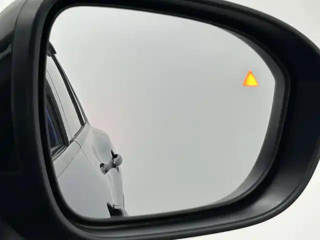 日産 エクストレイル X e－4ORCE エクストリーマーX 熊本県 2022(令4)年 6.2万km カスピアンブルー 禁煙車　/純正ナビ　/純正前後ドライブレコーダー　/ビルトインＥＴＣ２．０　/前後クリアランスソナー　/前席シートヒーター　/ステアリングヒーター/前席パワーシート　/レーダークルーズコントロール　/ブラインドスポットモニター/インテリジェントエマージェンシーブレーキ/前方衝突予測警報/プロパイロット/ハイビームアシスト/踏み間違い衝突防止アシスト/標識認識機能/車線逸脱警報/ふらつき警報機能/後退時車両検知警報/横滑り防止/パワーバックドア/ハーフレザーシート/純正フロアマット/純正１８インチAW/オートライト/LEDヘッドライト/フォグライト/スマートキー/プッシュスタート/スペアキー1本
