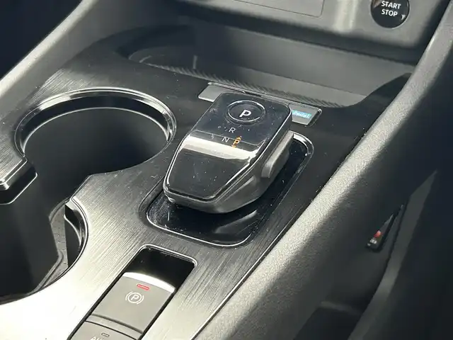 日産 エクストレイル X e－4ORCE エクストリーマーX 熊本県 2022(令4)年 6.2万km カスピアンブルー 禁煙車　/純正ナビ　/純正前後ドライブレコーダー　/ビルトインＥＴＣ２．０　/前後クリアランスソナー　/前席シートヒーター　/ステアリングヒーター/前席パワーシート　/レーダークルーズコントロール　/ブラインドスポットモニター/インテリジェントエマージェンシーブレーキ/前方衝突予測警報/プロパイロット/ハイビームアシスト/踏み間違い衝突防止アシスト/標識認識機能/車線逸脱警報/ふらつき警報機能/後退時車両検知警報/横滑り防止/パワーバックドア/ハーフレザーシート/純正フロアマット/純正１８インチAW/オートライト/LEDヘッドライト/フォグライト/スマートキー/プッシュスタート/スペアキー1本