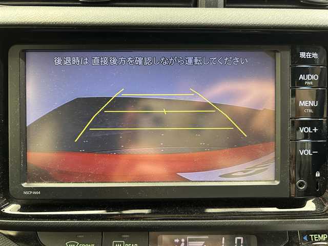 トヨタ アクア G 愛媛県 2016(平28)年 4.5万km スーパーレッドⅤ ・ナビ（ワンセグＴＶ・ＢＴ・ＦＭ・ＡＭ・ＣＤ・ＤＶＤ・ＳＤ）/・バックカメラ　/・ＥＴＣ　/・前方ドラレコ　/・クルーズコントロール　/・オートマチックハイビーム　/・レーンキープアシスト　/・衝突軽減ブレーキ/・DN席シートヒーター/・スペアキー