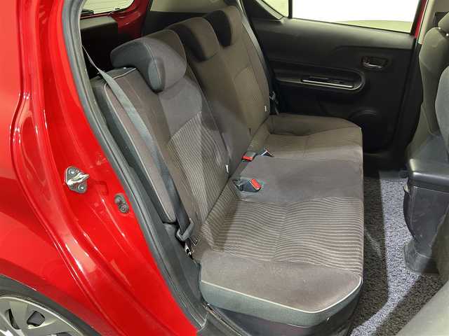 トヨタ アクア G 鹿児島県 2016(平28)年 4.5万km スーパーレッドⅤ ・ナビ（ワンセグＴＶ・ＢＴ・ＦＭ・ＡＭ・ＣＤ・ＤＶＤ・ＳＤ）/・バックカメラ　/・ＥＴＣ　/・前方ドラレコ　/・クルーズコントロール　/・オートマチックハイビーム　/・レーンキープアシスト　/・衝突軽減ブレーキ/・DN席シートヒーター/・スペアキー