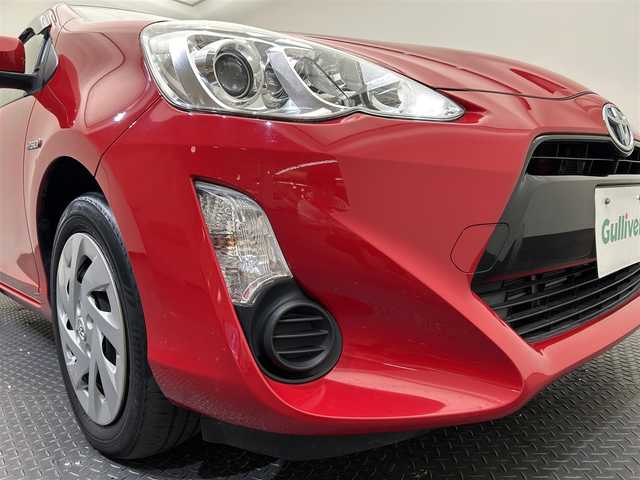 トヨタ アクア G 鹿児島県 2016(平28)年 4.5万km スーパーレッドⅤ ・ナビ（ワンセグＴＶ・ＢＴ・ＦＭ・ＡＭ・ＣＤ・ＤＶＤ・ＳＤ）/・バックカメラ　/・ＥＴＣ　/・前方ドラレコ　/・クルーズコントロール　/・オートマチックハイビーム　/・レーンキープアシスト　/・衝突軽減ブレーキ/・DN席シートヒーター/・スペアキー