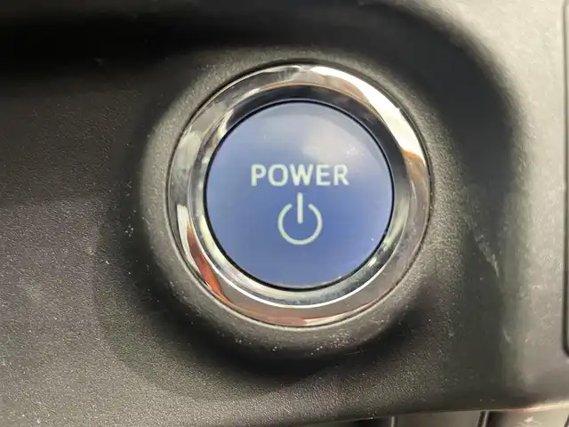 トヨタ アクア G 鹿児島県 2016(平28)年 4.5万km スーパーレッドⅤ ・ナビ（ワンセグＴＶ・ＢＴ・ＦＭ・ＡＭ・ＣＤ・ＤＶＤ・ＳＤ）/・バックカメラ　/・ＥＴＣ　/・前方ドラレコ　/・クルーズコントロール　/・オートマチックハイビーム　/・レーンキープアシスト　/・衝突軽減ブレーキ/・DN席シートヒーター/・スペアキー