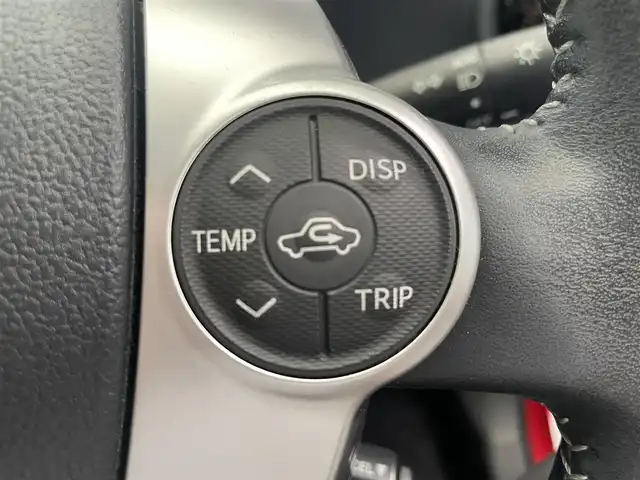 トヨタ アクア G 鹿児島県 2016(平28)年 4.5万km スーパーレッドⅤ ・ナビ（ワンセグＴＶ・ＢＴ・ＦＭ・ＡＭ・ＣＤ・ＤＶＤ・ＳＤ）/・バックカメラ　/・ＥＴＣ　/・前方ドラレコ　/・クルーズコントロール　/・オートマチックハイビーム　/・レーンキープアシスト　/・衝突軽減ブレーキ/・DN席シートヒーター/・スペアキー