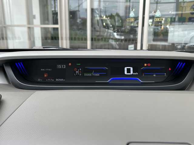ホンダ フリード ハイブリット G ホンダセンシング 静岡県 2020(令2)年 6.3万km クリスタルブラックパール ホンダセンシング/・衝突軽減ブレーキ/・アクティブクルーズコントロール/・レーンキープアシスト/・ロードサインアシスト/・先行車発進お知らせ機能/純正ナビ/・フルセグTV/・CD/DVD/Bluetooth/MSV/ラジオ/主要装備/・両側パワースライドドア/・バックカメラ/・ETC/・ドライブレコーダー/・シートヒーター/・ハーフレザーシート/・ステアリングリモコン/・オートライト/・プッシュスタート/・スマートキー