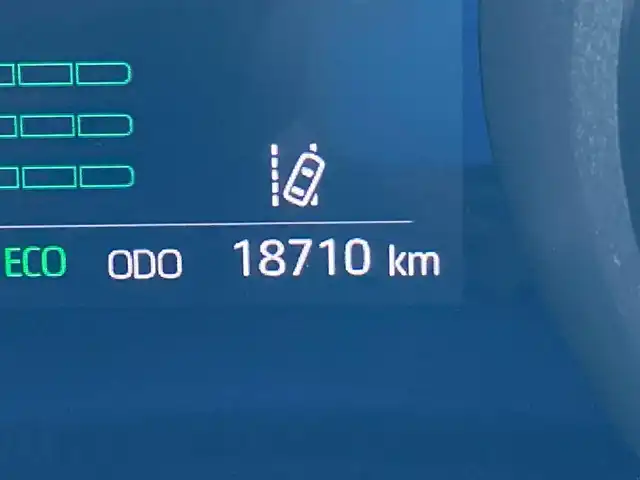 トヨタ ヤリス ハイブリッド Z 千葉県 2021(令3)年 1.9万km シアンM 純正8インチナビ/(BT FM AM)/バックカメラ/衝突被害軽減システム/車線逸脱警報/クルーズコントロール/横滑り防止装置/ビルトインETC/前後ドライブレコーダー/アイドリングストップ/LEDヘッドライト/オートライト/ウィンカーミラー/電動格納ミラー/社外15インチAW/シートヒーター/シートリフター/プッシュスタート/スマートキー/スペアキー/取扱説明書/保証書