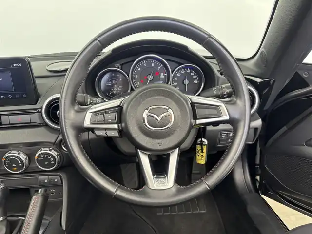 マツダ ロードスター S スペシャルパッケージ 大分県 2019(平31)年 4.2万km ジェットブラックマイカ 純正ナビ/（フルセグ/CD/DVD/Bluetooth）/衝突軽減ブレーキ/ETC/シートヒーター/ステアリングスイッチ/パドルシフト/クリアランスソナー/ブラインドスポットモニター/純正アルミホイール