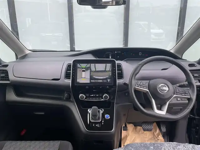 日産 セレナ e－パワー ハイウェイスター V 大阪府 2020(令2)年 4.9万km ダイヤモンドブラック 純正10インチナビ /ビルトインETC /全方位モニター　/ドライブレコーダー（前）　/両側パワースライドドア　/クルーズコントロール　/純正15インチアルミホイール　/LEDヘッドランプ　/純正フロアマット　/セーフティパックA/フリップダウンモニター