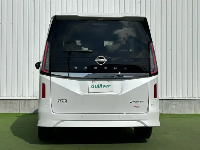 日産 セレナ e－パワー ハイウェイスター V 香川県 2025(令7)年 0.1千km プリズムホワイト プロパイロット/純正12.3インチナビ/アラウンドビューモニター/バックカメラ/両側ハンズフリーオートスライド/インテリジェントルームミラー/革巻きステアリング/ステアリングリモコン/LEDライト/電動パーキングブレーキ/BSM/スマートキー/プッシュスタート/リアサンシェード