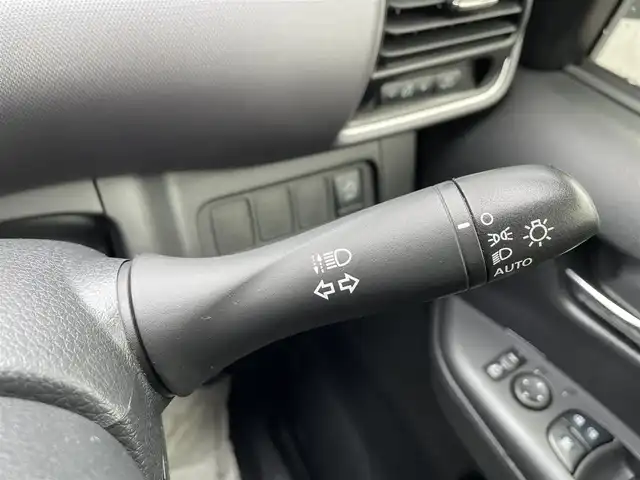 日産 セレナ X V 栃木県 2020(令2)年 10.6万km ブリリアントシルバー (株)IDOMが運営する【じしゃロン宇都宮店】の自社ローン専用車両になります。こちらは現金またはオートローンご利用時の価格です。自社ローンご希望の方は別途その旨お申付け下さい/禁煙車/純正１０インチナビ/アラウンドビューモニター/Ｂｌｕｅｔｏｏｔｈ接続/ＣＤ／ＤＶＤ/プロパイロット/後席用モニター/サンシェード/両側パワースライドドア/撥水シート/ＬＥＤヘッドライト/ＥＴＣ