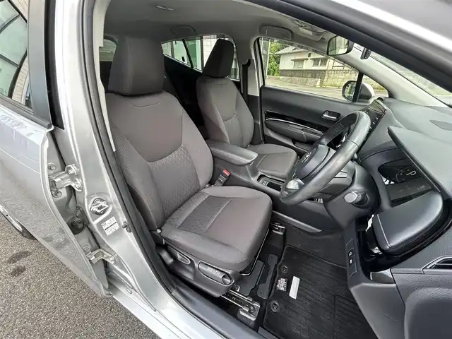 トヨタ アクア G 愛媛県 2022(令4)年 2.1万km シルバーM アラウンドビューモニター/純正ナビ/Bluetooth/USB/ETC/前後録画ドライブレコーダー/トヨタセーフティセンス/プリクラッシュセーフティ/レーンキープアシストシステム/パーキングブレーキサポート/レーダークルーズコントロール/オートマチックハイビーム/前後クリアランスソナー/革巻きステアリング/ステアリングスイッチ/ステアリングヒーター/D＋N席シートヒーター/LEDヘッドライト/オートライト/純正フロアマット/純正ホイールキャップ/プッシュスタート/スマートキー/スペアキー１本